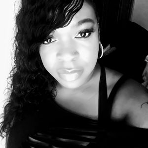 Meet your Posher, Dionne